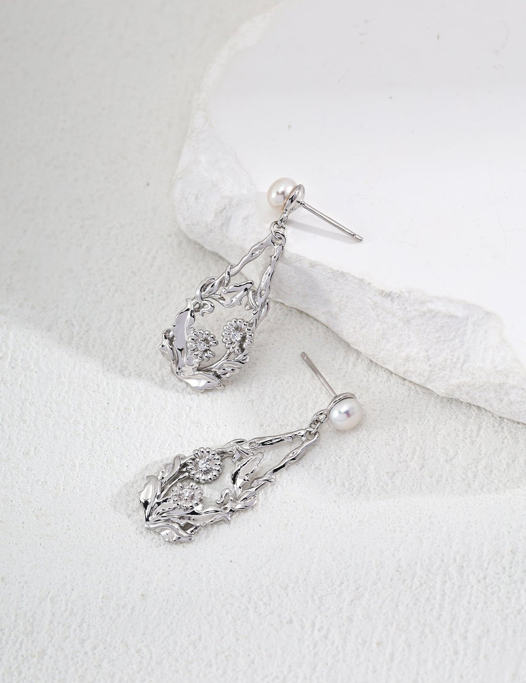 Natural Pearl and Zircon earrings with Pure Silver by ronny