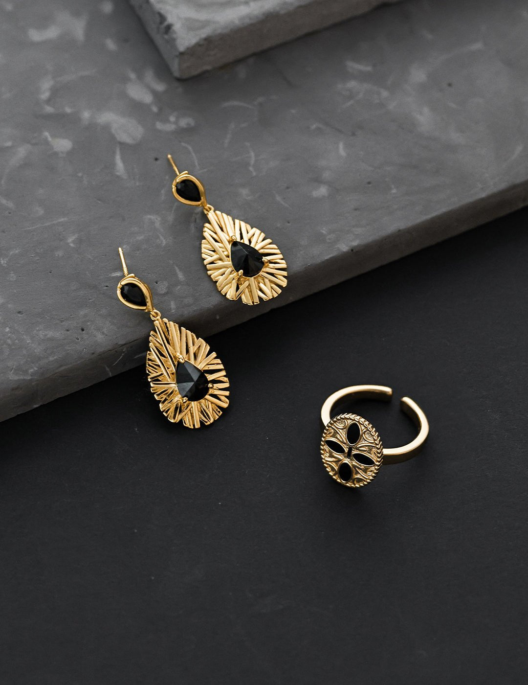 Gold-plated earrings with black zircon and matching ring by ronny