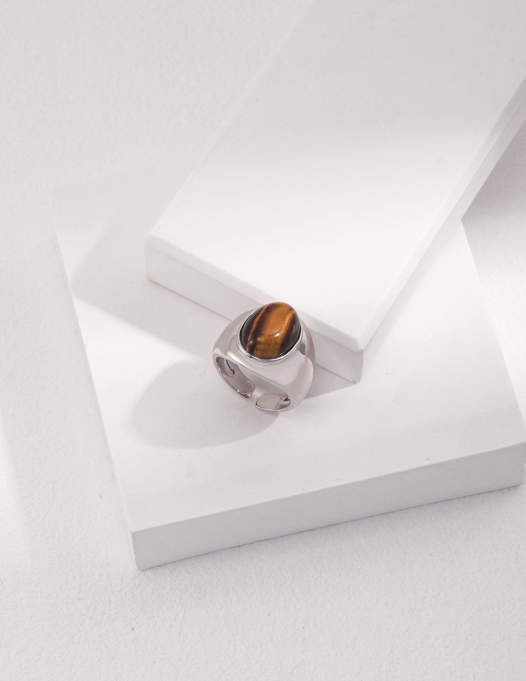 Ring in Pure Silver with Tiger's Eye by ronny