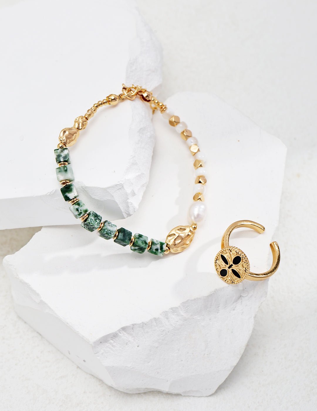 Green Jade and Pearl Bracelet with a matching Ring in Gold-Plated Silver by Ronny