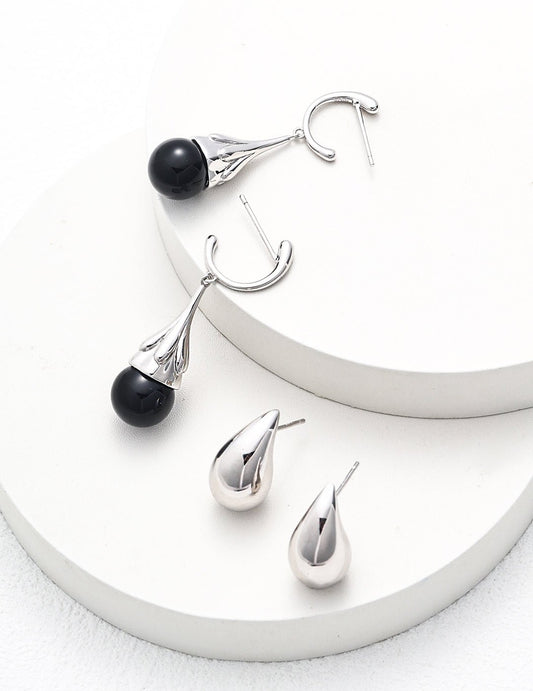 Black Agate and Silver Earrings by ronny