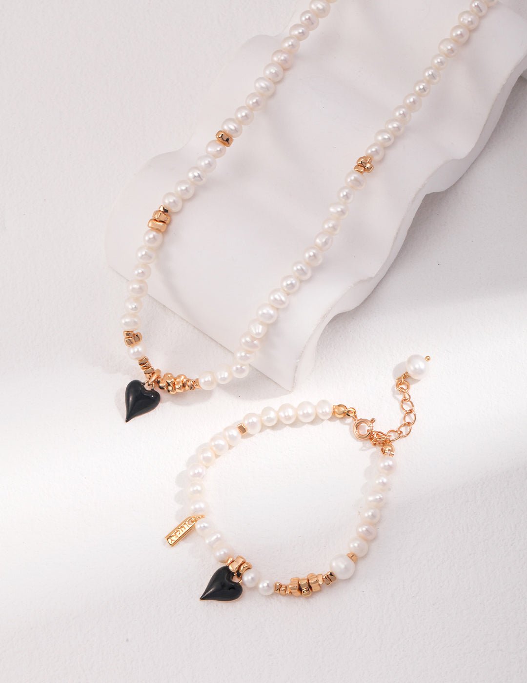 Drip Glaze and Pearl Necklace with matching Bracelet on Gold-Plated Silver by ronny