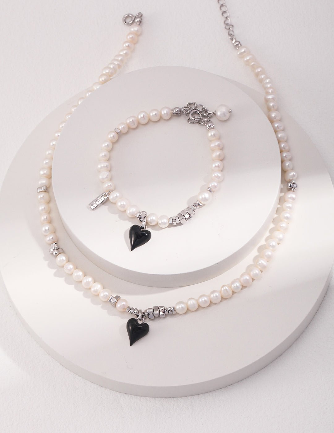 Drip Glaze and Pearl Necklace with matching Bracelet on Silver by ronny