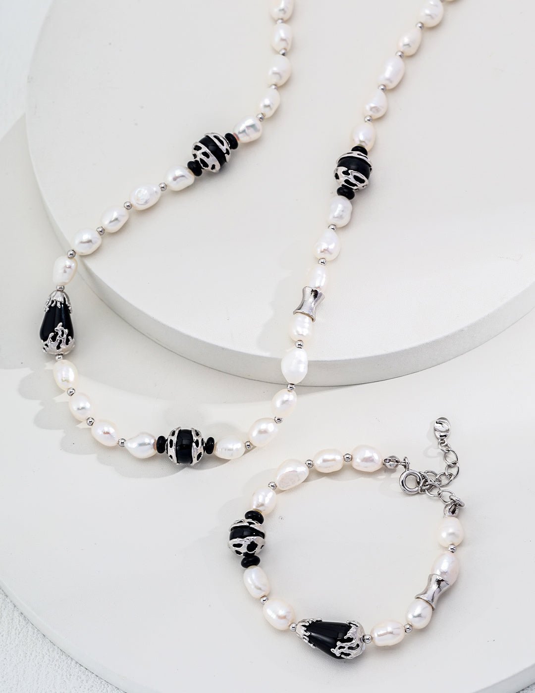 Pearl Agate Necklace and Bracelet with Pure Silver by ronny